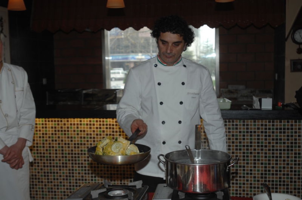 D4970504-2FFA-428D-9F67-CE522AFC7F6B_1_105_c